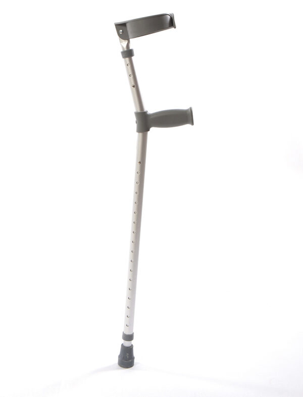 605